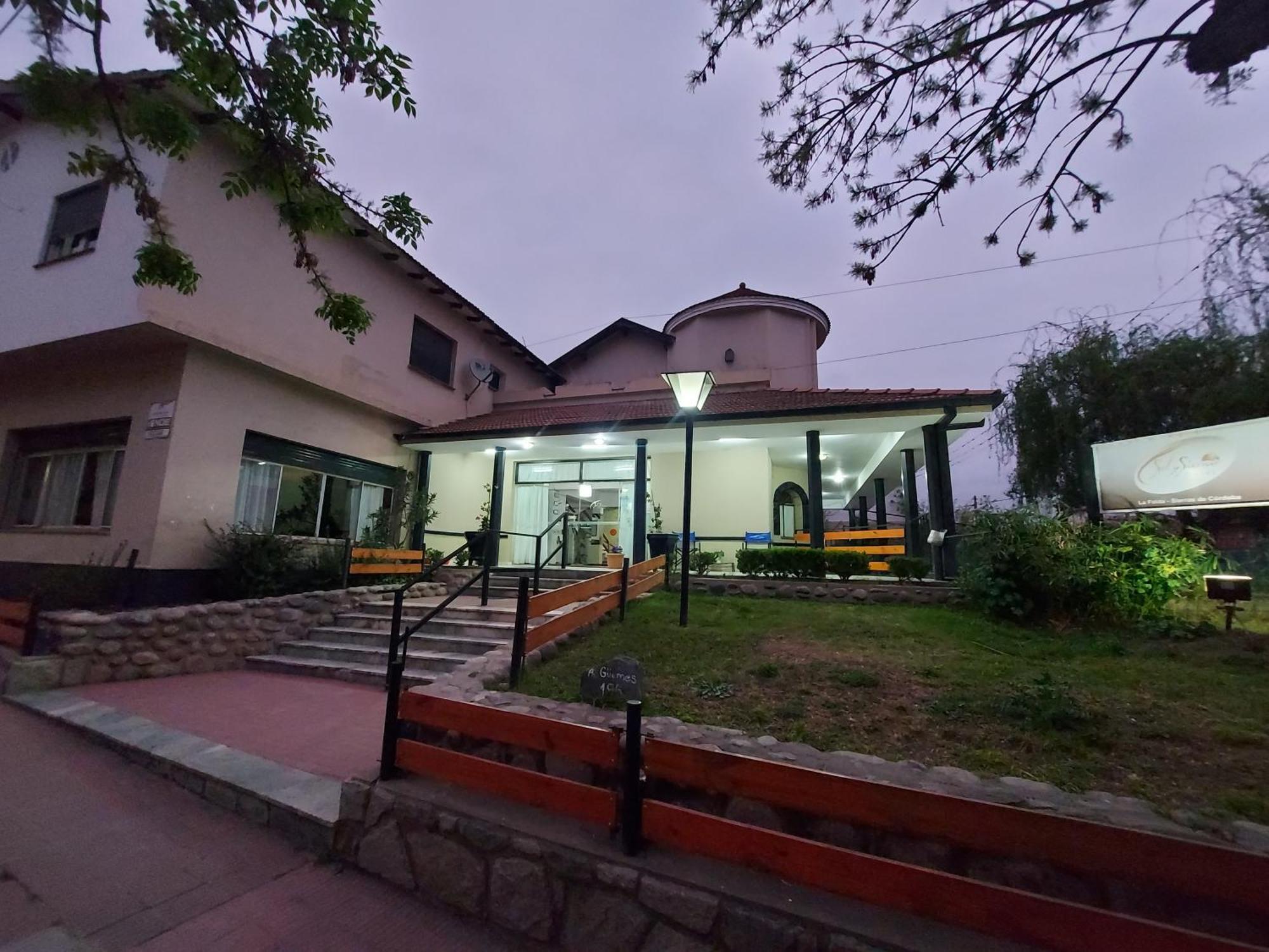 Hotel Sol Y Sierras La Falda Eksteriør bilde